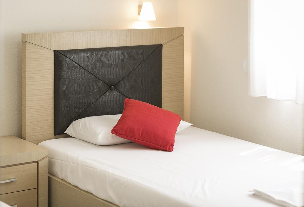Olive Tree Apartments フォルカ エクステリア 写真