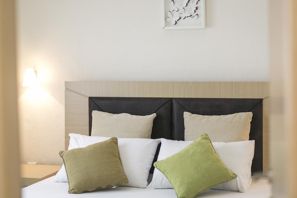 Olive Tree Apartments フォルカ エクステリア 写真